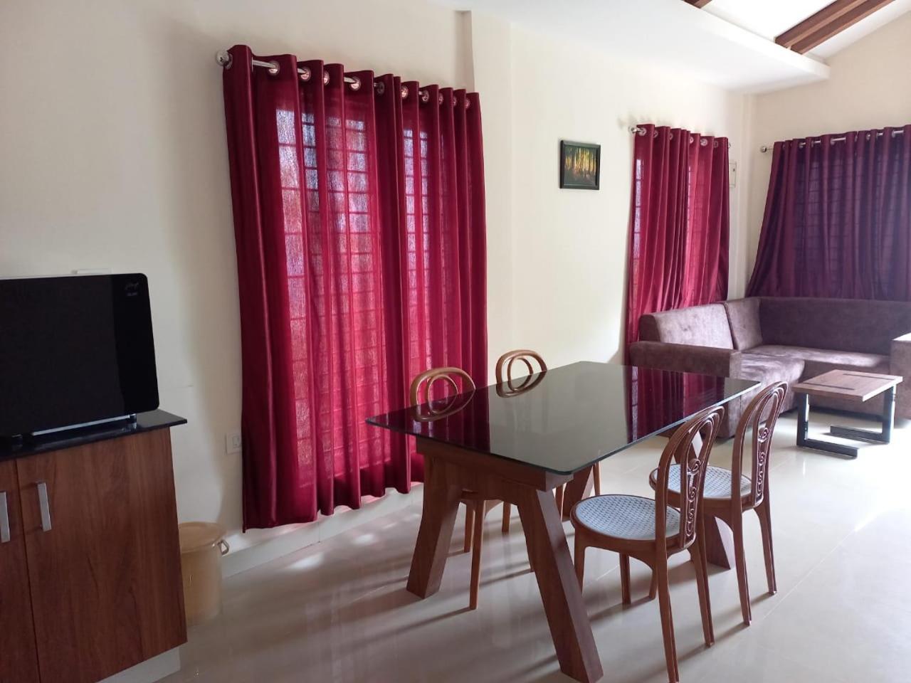 Whiteflower Mountain Resort Perintalmanna Bagian luar foto